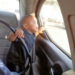 Meet your Posher, Dlynn